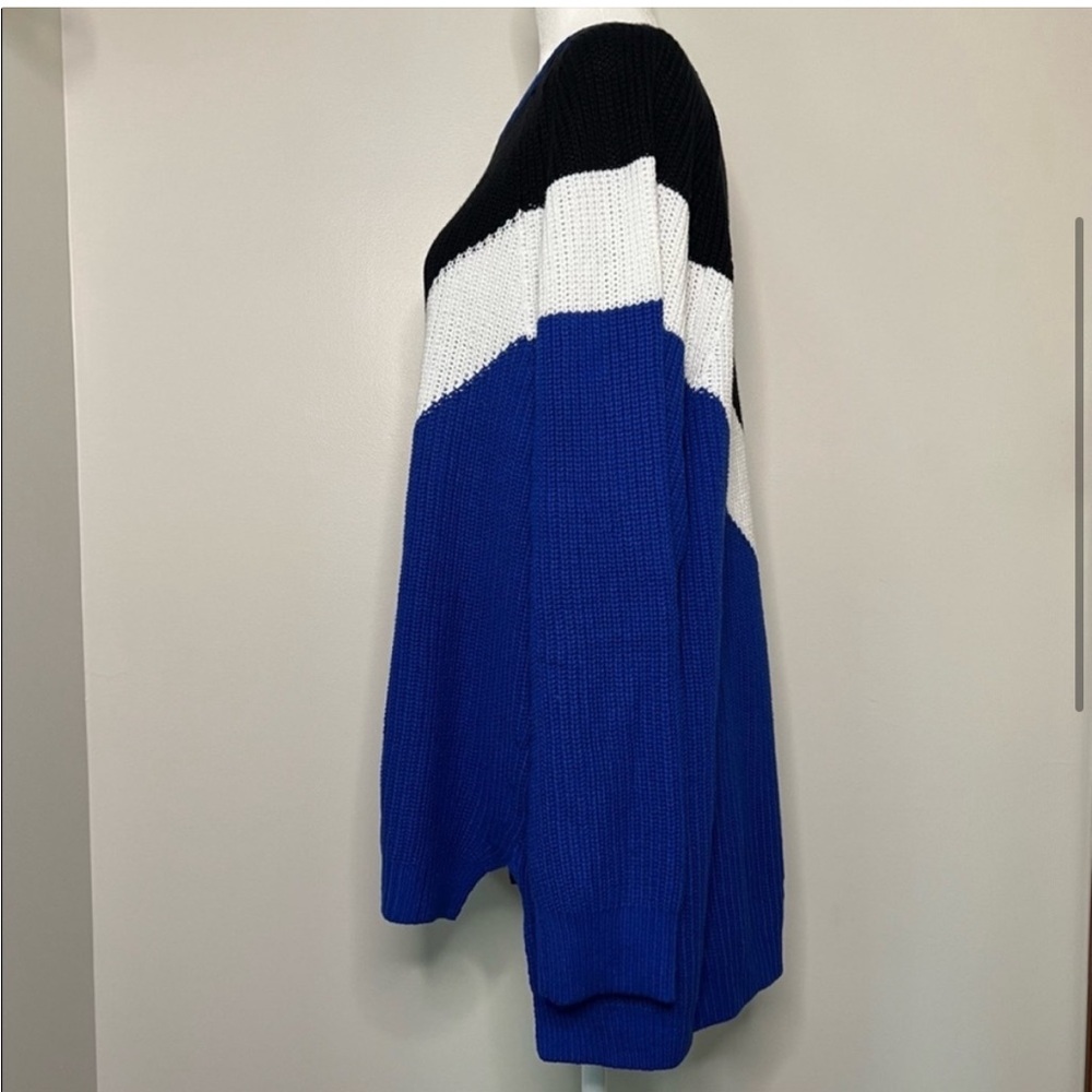 Express Black, Blue, & White Crewneck Chevron Shaker Knit Oversized Sweater, Sm - Picture 5 of 11